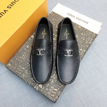 Load image into Gallery viewer, L v loafers