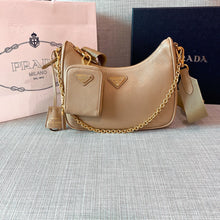 Load image into Gallery viewer, Prada hobo