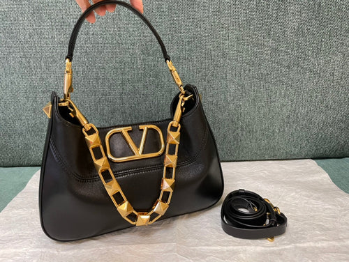 V a l e n t I n o black
