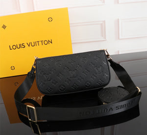 Lv pochette black new