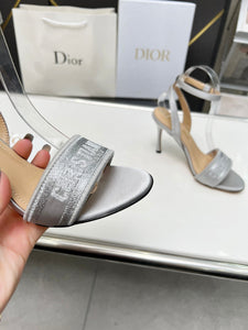 D I o r heels