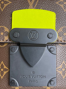 L v new messenger