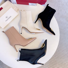 Load image into Gallery viewer, V a l e n t I n o boots short heel