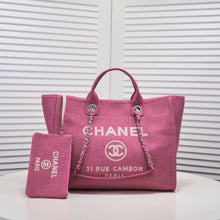 Load image into Gallery viewer, C h a n e l tote