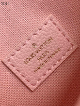 Load image into Gallery viewer, L v pink 14 x 11 x 3.5
