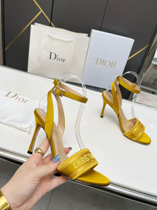 D I o r heels