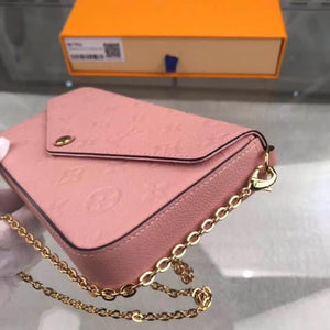 Lv pochette pink