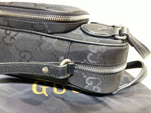 Load image into Gallery viewer, G u c c i backpack 16*22*8.5cm