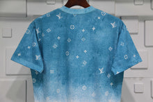 Load image into Gallery viewer, L v blue T-shirt