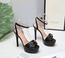 Load image into Gallery viewer, G u c c i heels