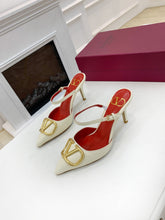 Load image into Gallery viewer, V heels white 7.5cm 34-41