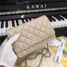 Load image into Gallery viewer, Chanel caviar Size:19x12 cm