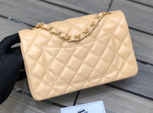 Load image into Gallery viewer, Chanel cream 20cm