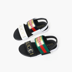 G u c c I slides