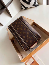 Load image into Gallery viewer, Dopp kit