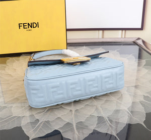 F e n d i blue