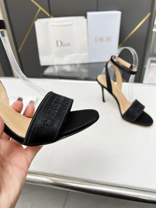 D I o r heels