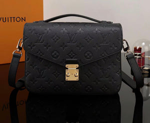 Lv pochette metis