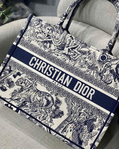 D ior navy book tote 36 cm