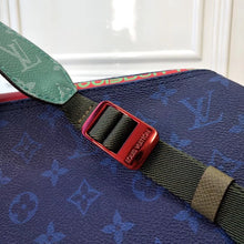 Load image into Gallery viewer, Lv duffel