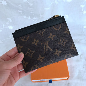 Lv card wallet