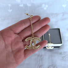 Load image into Gallery viewer, C h a n e l earrings