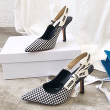 Load image into Gallery viewer, Dior