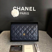 Load image into Gallery viewer, Chanel 19x12 cm