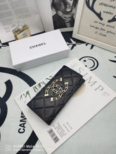 Load image into Gallery viewer, Chanel 19cm