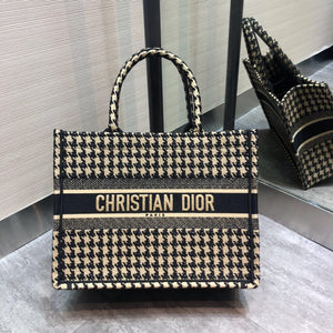 Dior 36 cm