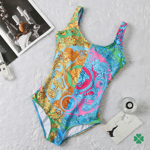V ersace summer