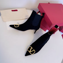 Load image into Gallery viewer, V a l e n t I n o boots short heel