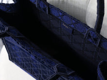 Load image into Gallery viewer, Dior book navy 41 cm