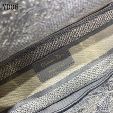 Load image into Gallery viewer, D i o r lady 24cm gray