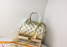 Load image into Gallery viewer, Lv gold 22.0 x 13.0 x 17.0 cm