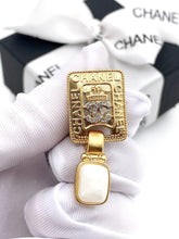 Load image into Gallery viewer, C h a n e l earrings