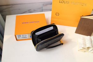 Lv wallet black