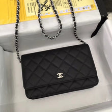 Load image into Gallery viewer, Chanel caviar Size:19x12 cm