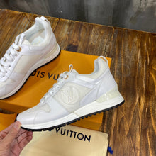 Load image into Gallery viewer, Lv sneakers