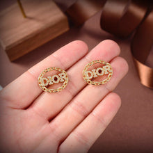 Load image into Gallery viewer, D i o r earrings