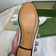 Load image into Gallery viewer, G u c c i slip-on