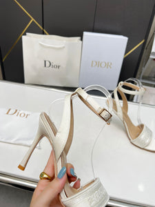 D I o r heels