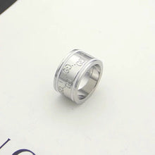 Load image into Gallery viewer, G u c c I ring