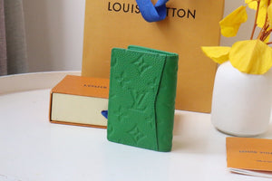 L v pocket wallet