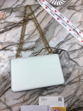 Load image into Gallery viewer, D jadior white