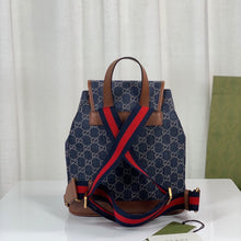 Load image into Gallery viewer, G u c c i backpack
