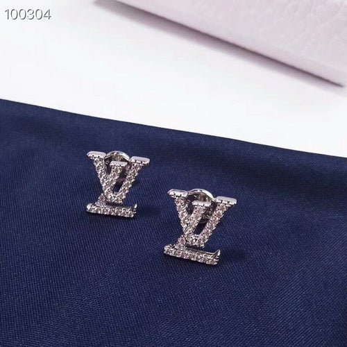 Lvv earrings cv