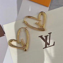 Load image into Gallery viewer, L v heart earrings