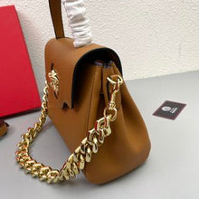 Load image into Gallery viewer, V e r s a c e brown/gold 26-12-20CM 。