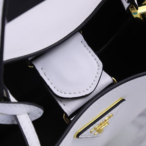 P r a d a white 23cm